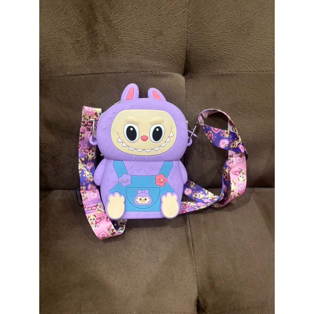 tas selempang anak labubu menyala warna ungu