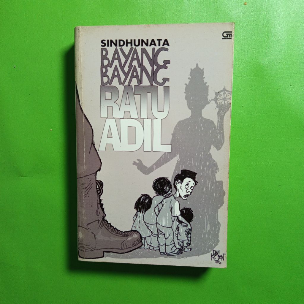 Buku Bayang-Bayang Ratu Adil - Sindhunata