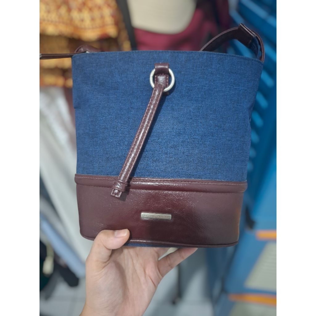 Preloved Tas Bahu Wanita Merk Sophie Martin warna Navy- coklat