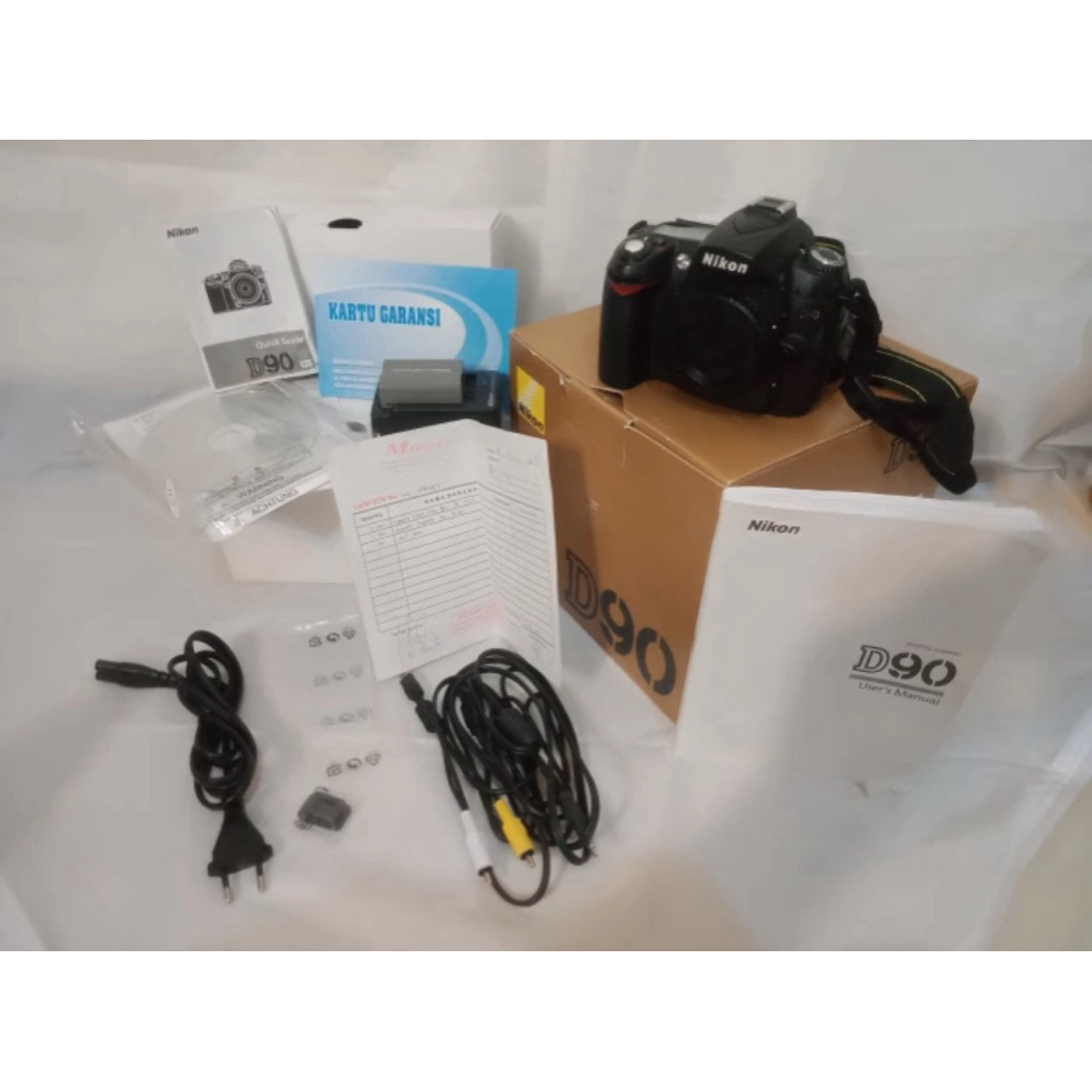 Kamera Nikon D90 + Lensa Kit 18-55mm BEKAS