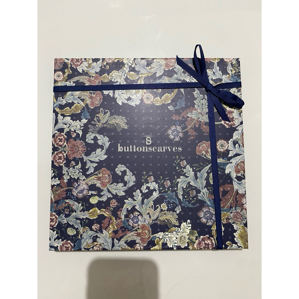 NEW Buttonscarves Royale Navy