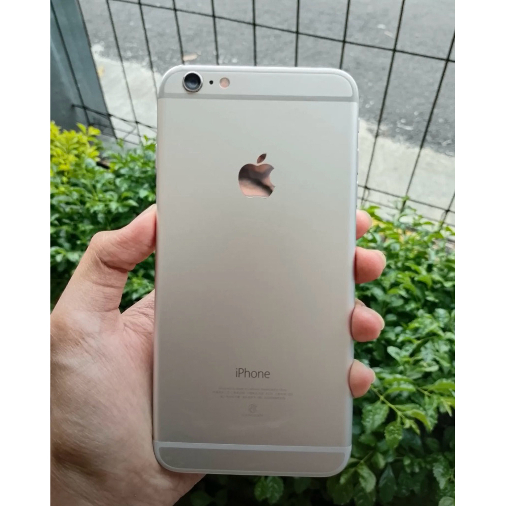 IP 6 PLUS 64GB