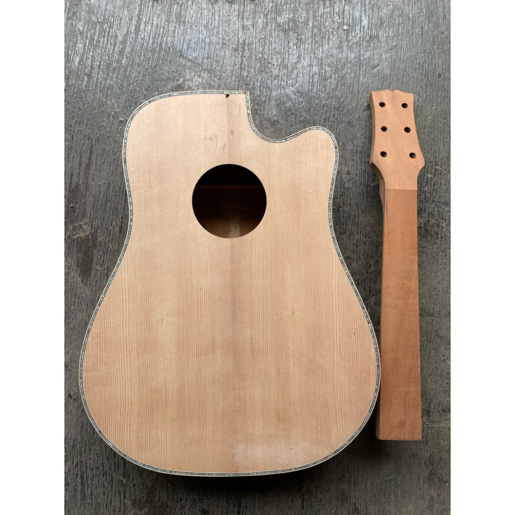 gitar solid mahogany top cyprus