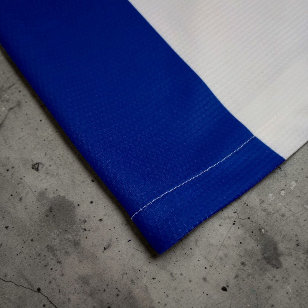 Belanda Away 2013 Player Issue