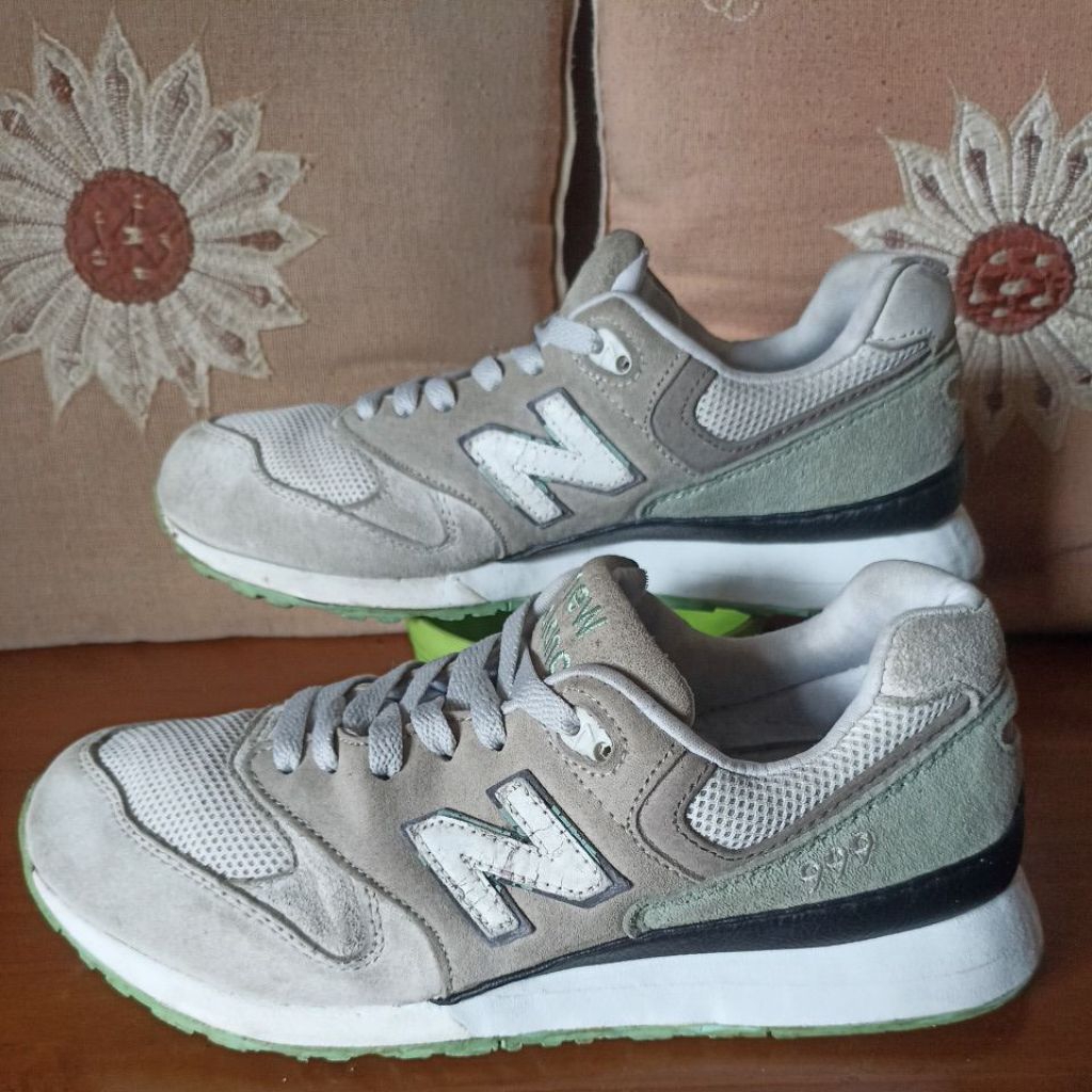 NB 999(size 42)