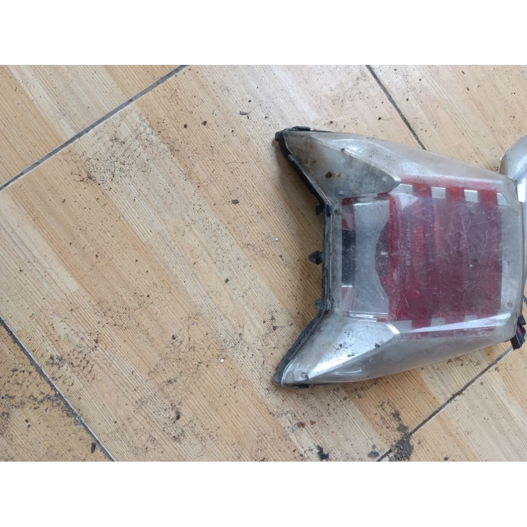 lampu belakang kawasaki zx 130