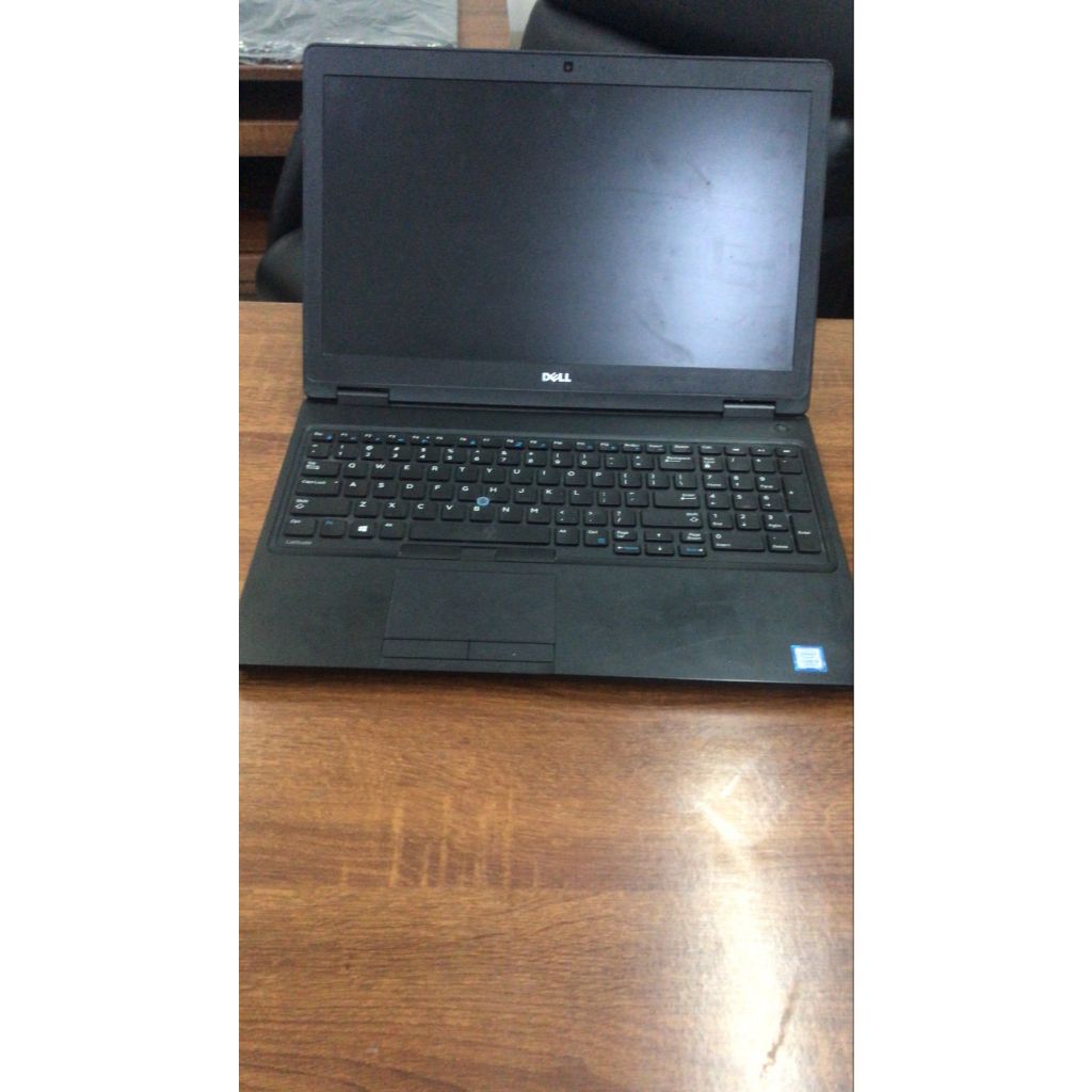 DELL LATITUDE 5580 Corei5 Gen 7