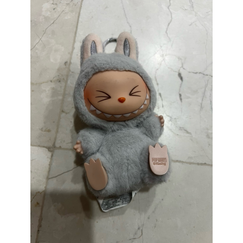pop mart labubu