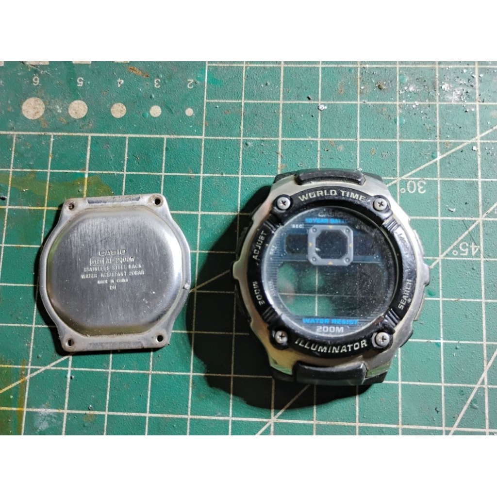 Bazel Casio AE2000w bekas