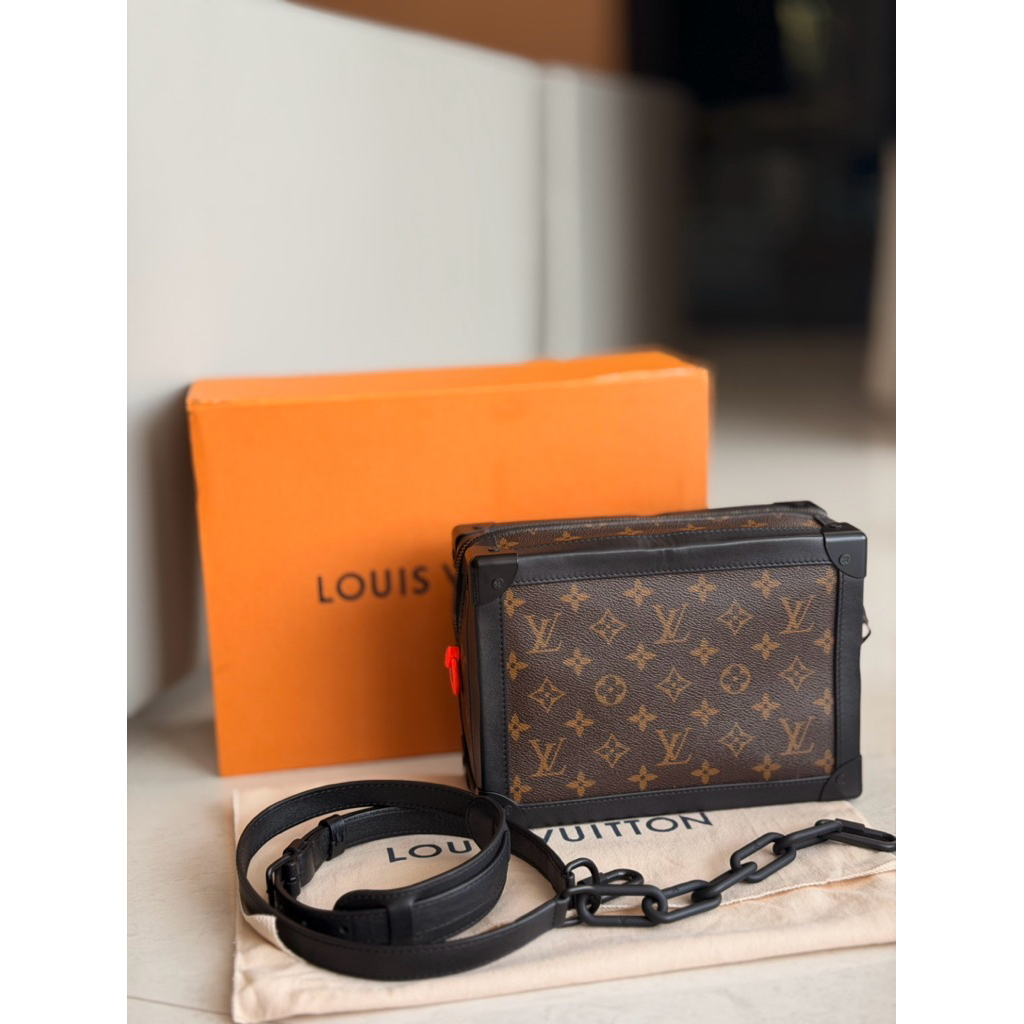 LV Trunk Monogram x Virgil Abloh complete