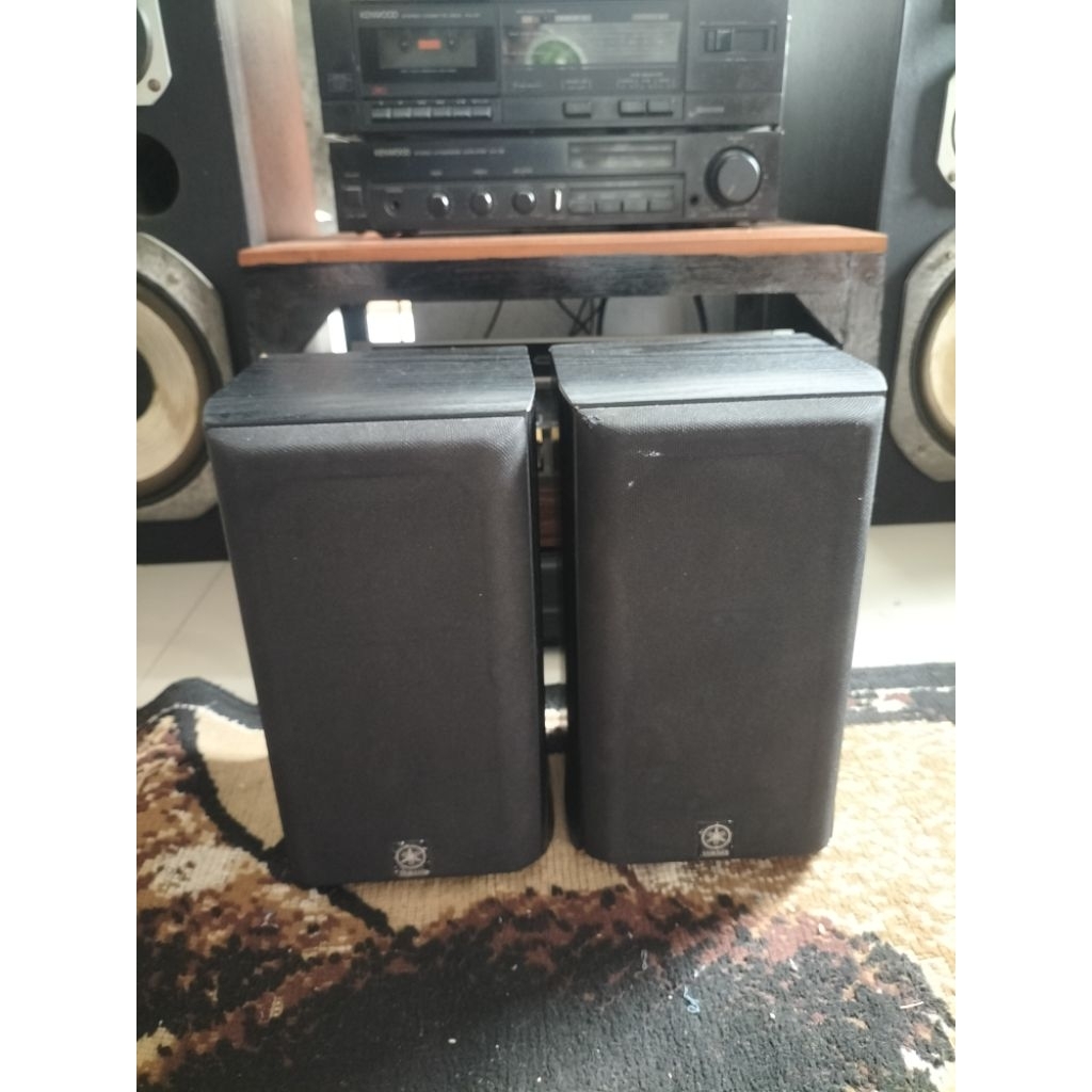 speaker pasif bookself Yamaha NS E55