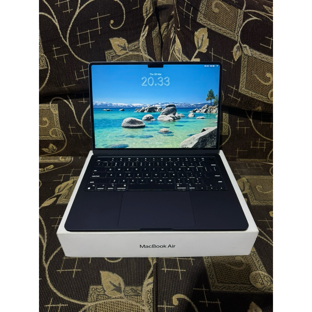 (Preloved) - Macbook Air M2 - (16/256)