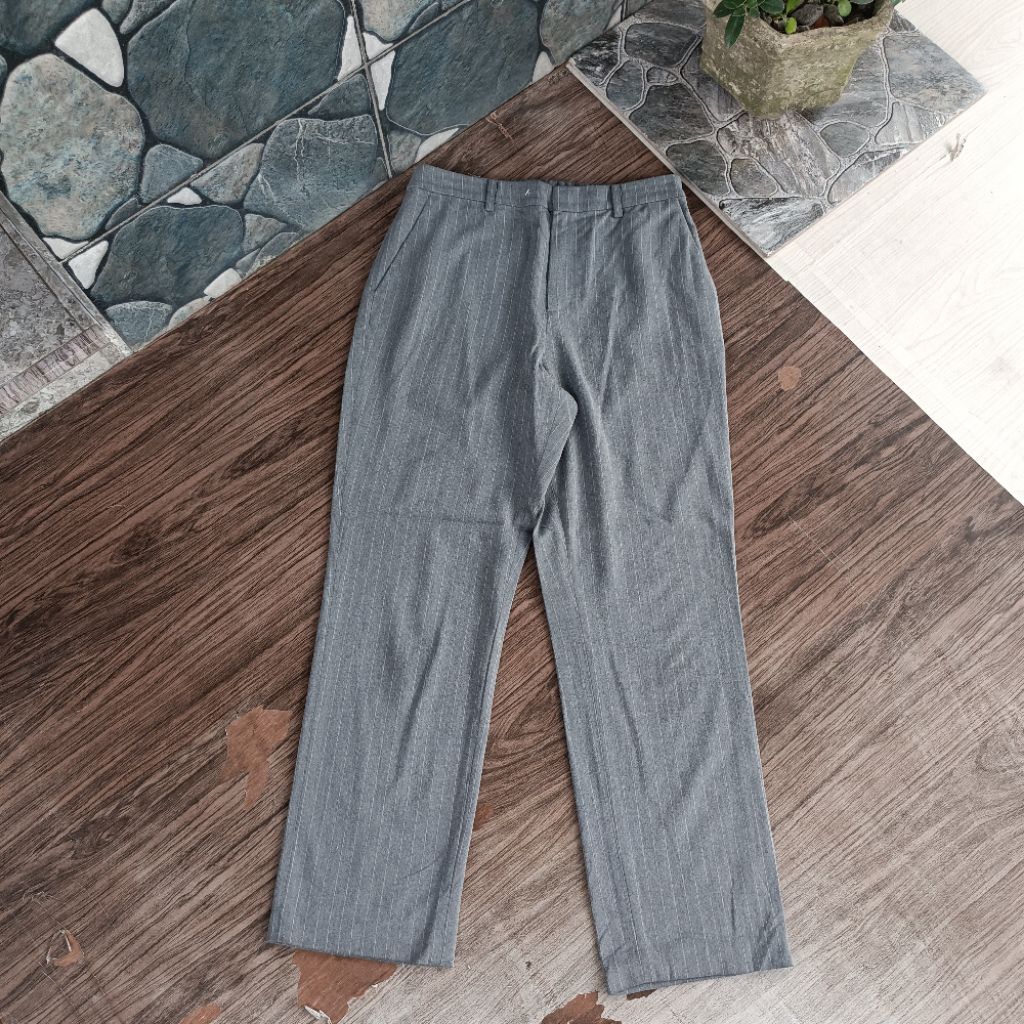 ankle pants uniqlo grey tartan cakepp ( sz 27 perhatikan pxl)
