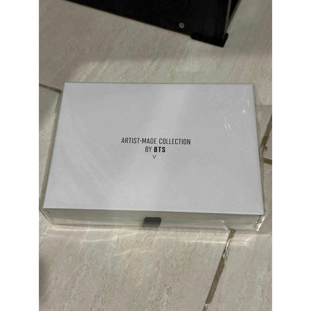 [PRELOVED] Artist made collection by BTS V - Flower Booch set