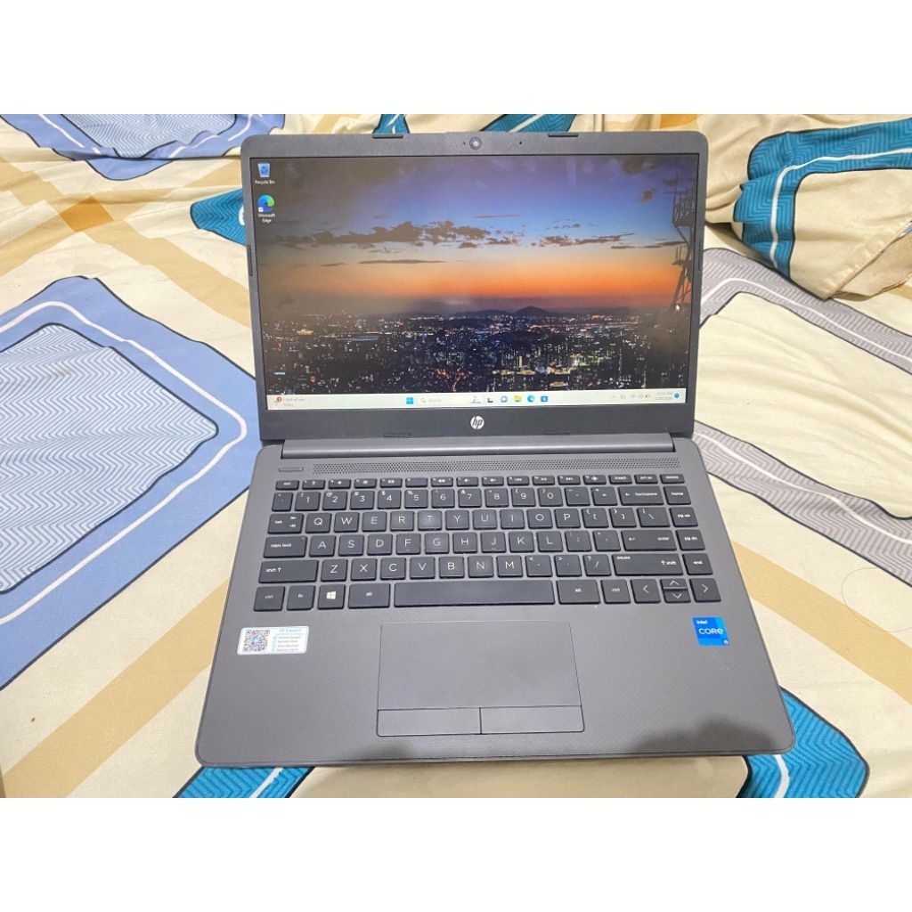 Laptop HP 240 G8 Core i5 Gen 11 SSD 512GB