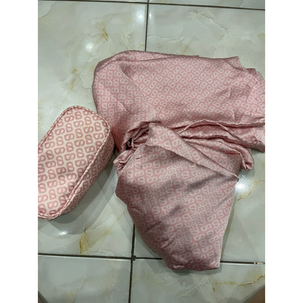 MUKENA BUTTONSCARVES