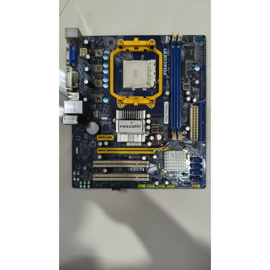 [Cuci Gudang] Motherboard Foxconn A76ML-K 3.0 Socket AM3 DDR3 - Murah second