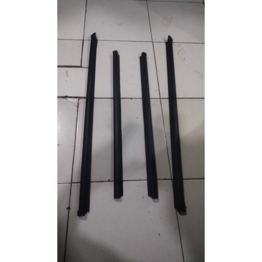 pliplit kaca mobil gramax/luxio mini 1 set