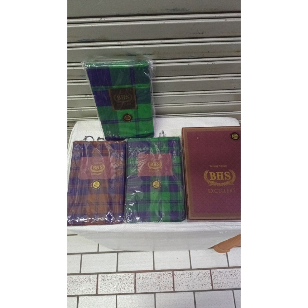 Sarung BHS Excellent Gold KDT Kotak Kotak Dua teropong Coklat Hijau