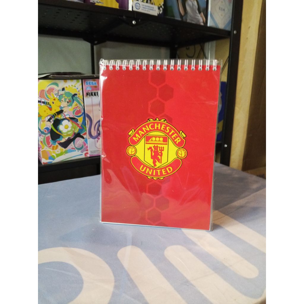 SIDHI SKETCHBOOK SOFT COVER SPIRAL MANCHESTER UNITED LOGO 15X21CM A5 260GSM BLUESHWHITE PAPER 20 PLA