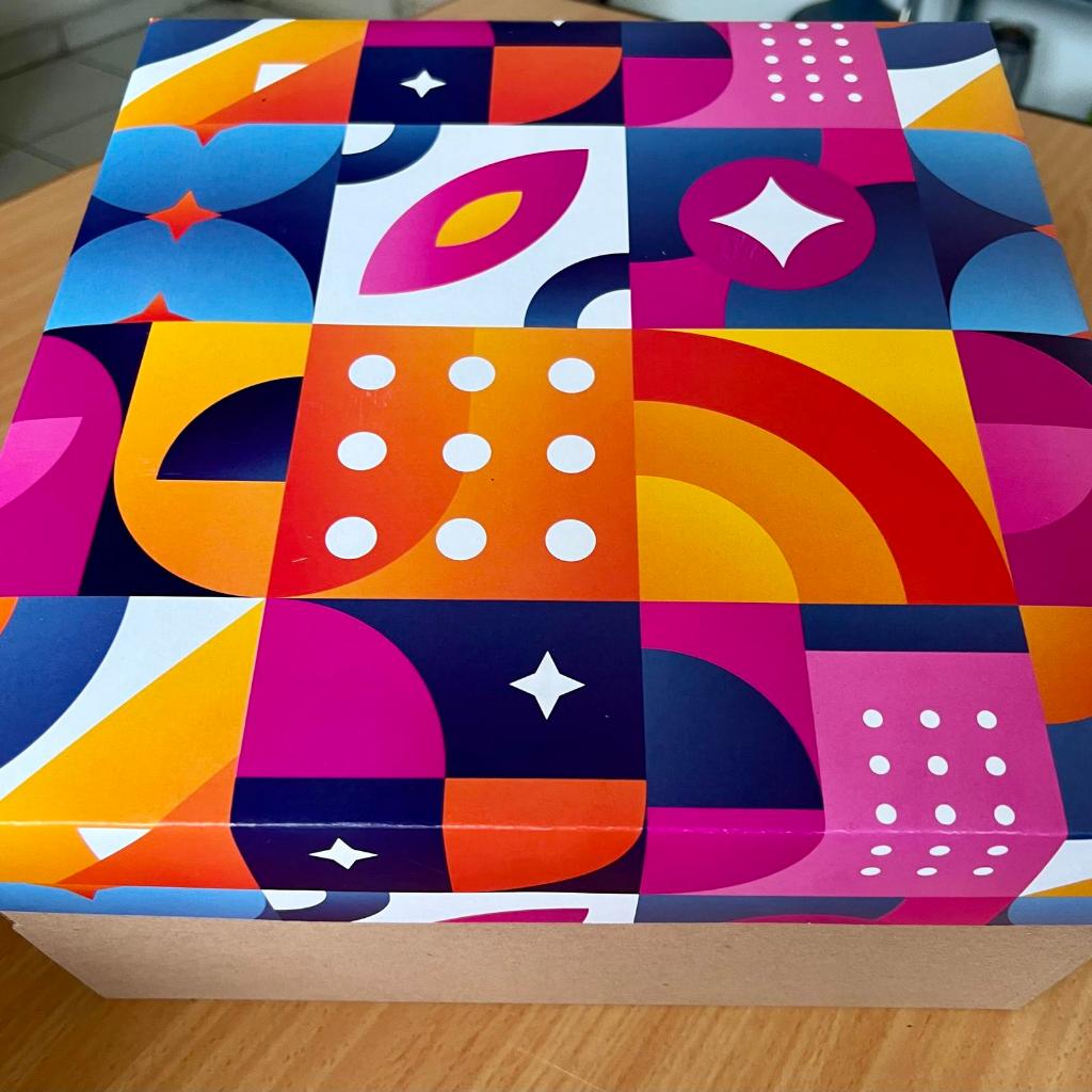 Box Packaging Hampers Kue Snack Ukuran 22 Cm