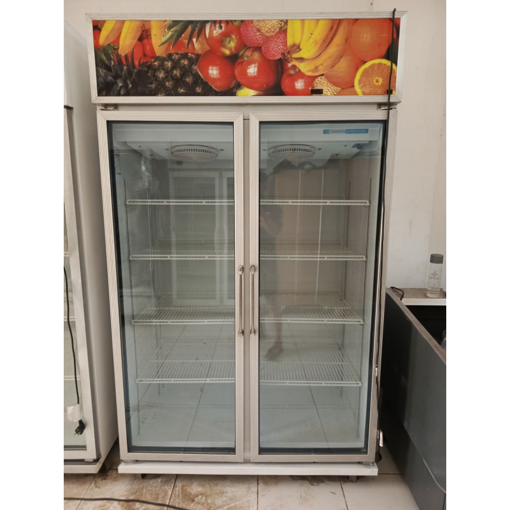 Showcase chiller 2 pintu merk sanden intercool second