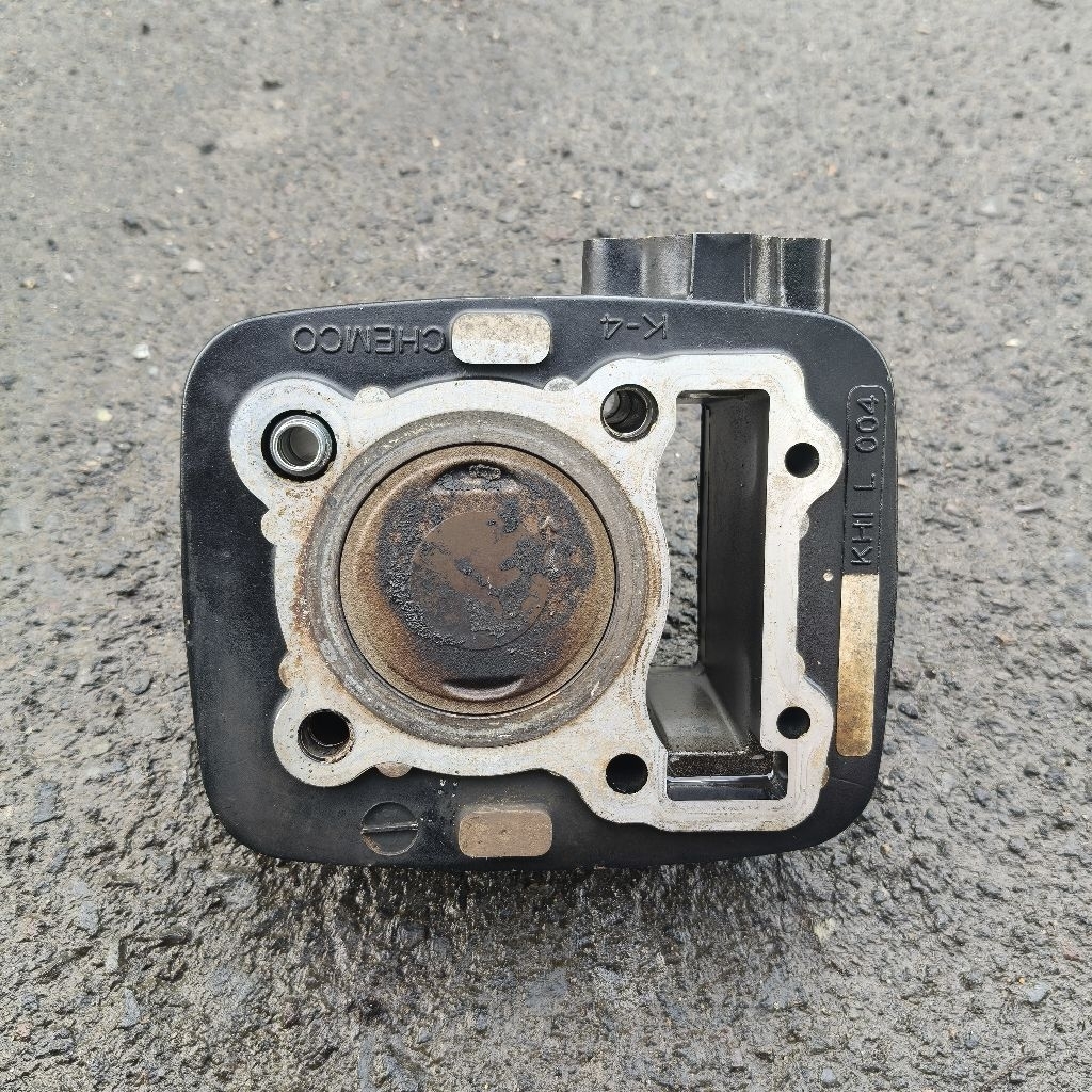 Blok piston KLX DT New standar original lepasan (bekas)