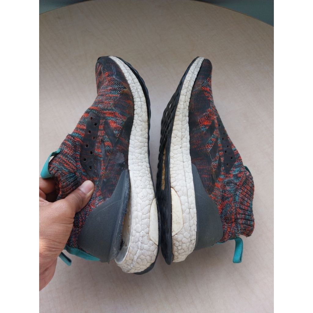 sepatu adidas ultraboost mid solid grey