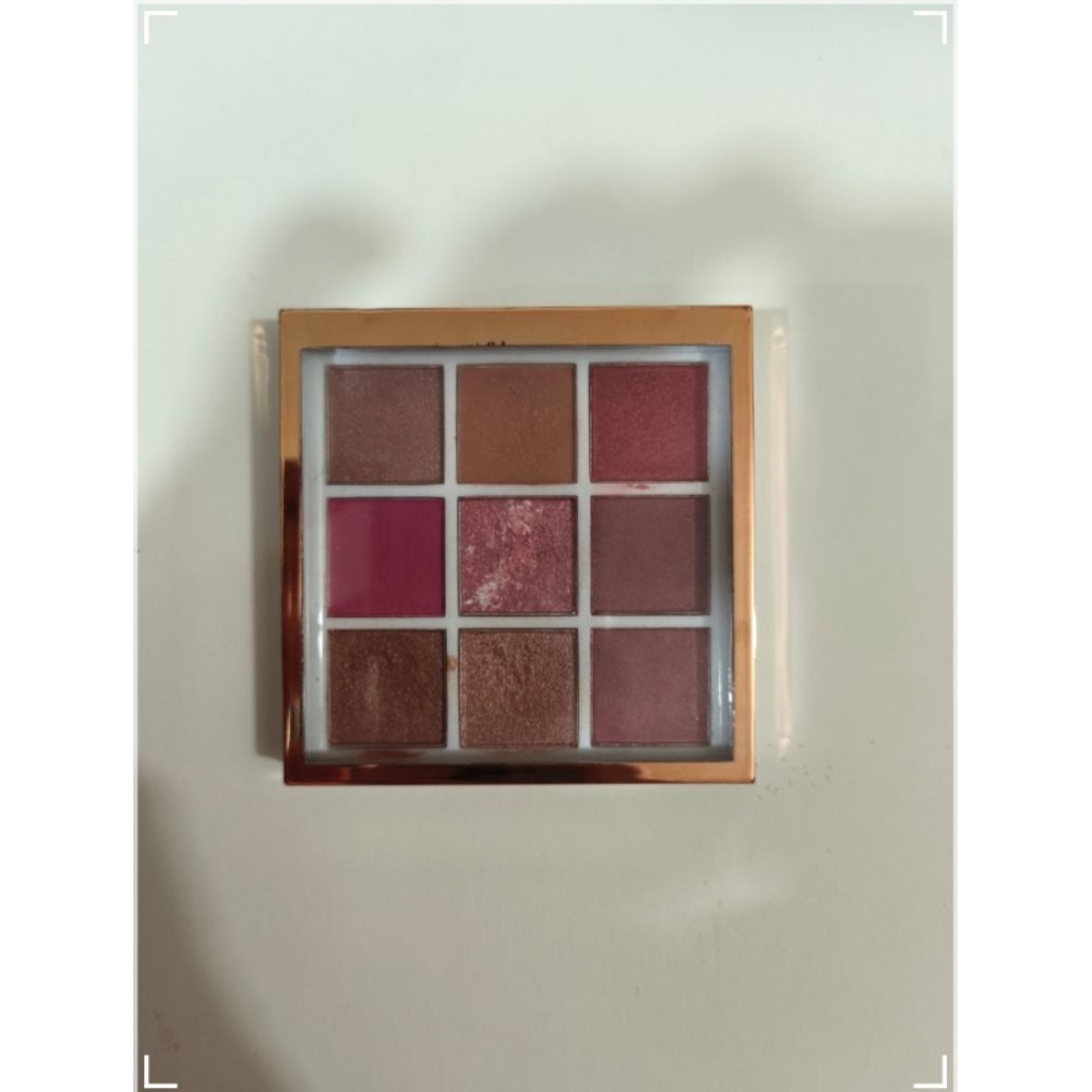 Implora Eyeshadow Palette Dawn Preloved