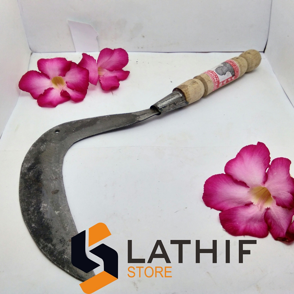 Sabit potong rumput atau Arit Besar bolong untuk rerumputan