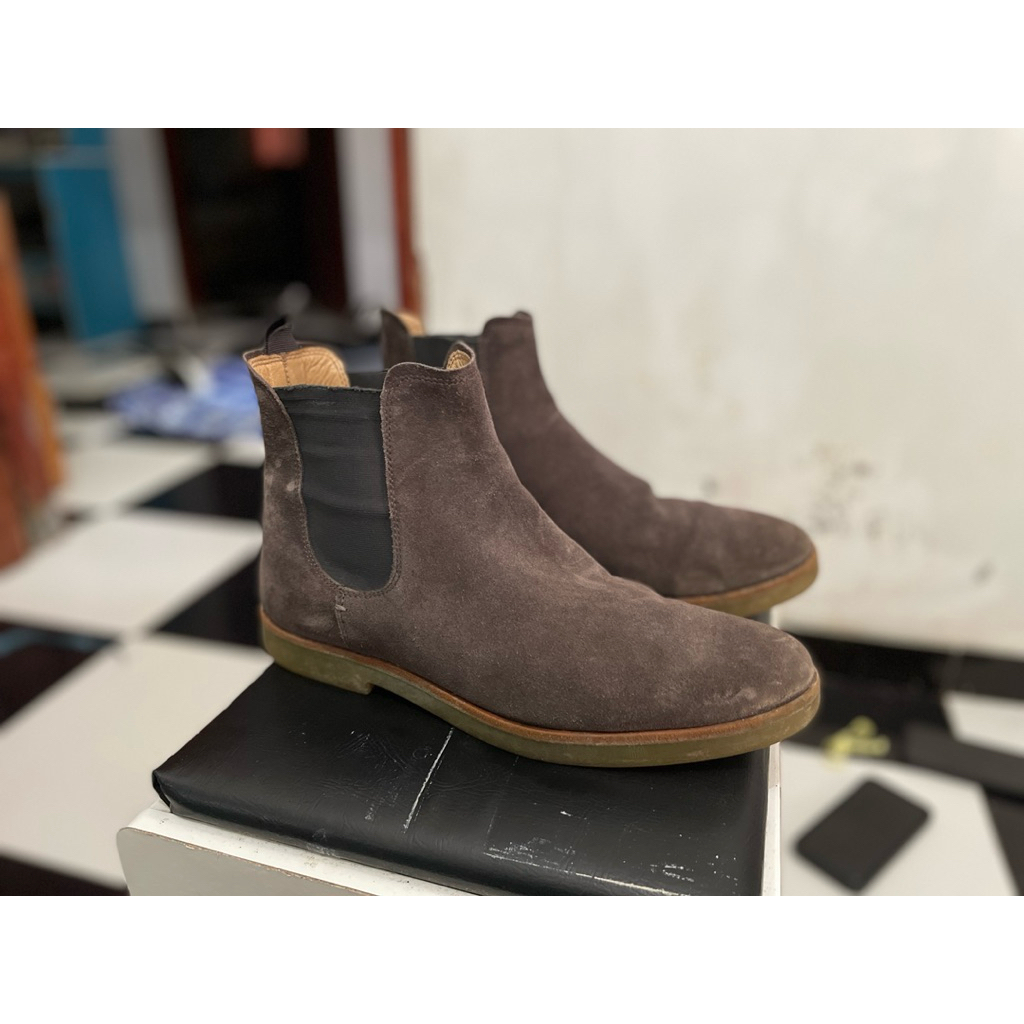 SEPATU CLARKS GOBI BOOTS