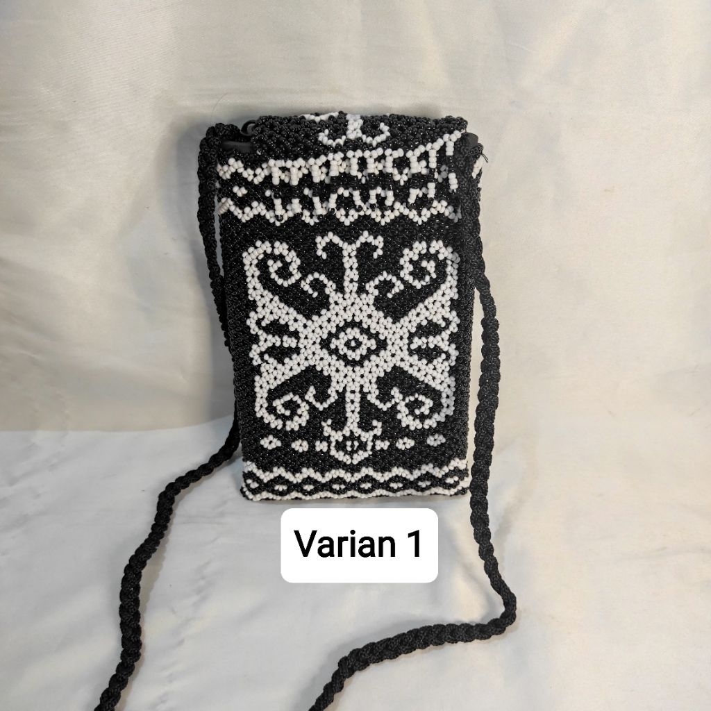 Tas Selempang Manik Dayak TS1