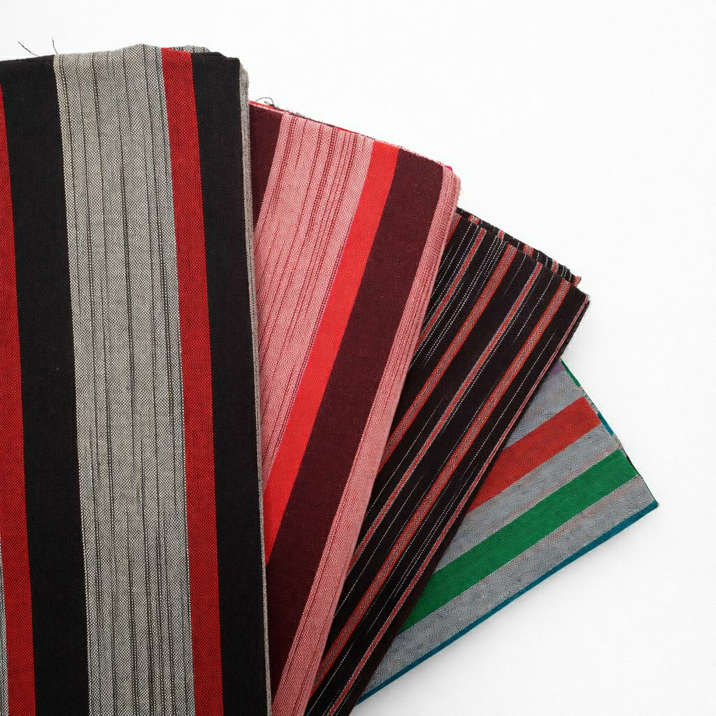 Lurik Tenun Garis Gerimis Series / Kain Lurik Gradasi Gerimis Pink Rainbow