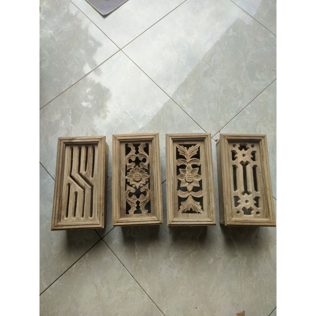 loster ukir kayu jati ukuran 33×17
