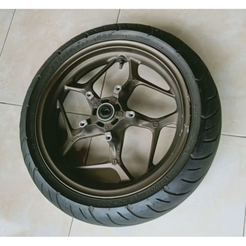 Velg racing depan PCX 160 brown