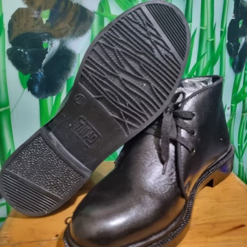 SEPATU PDH TALI SEPATU PASKIBRA