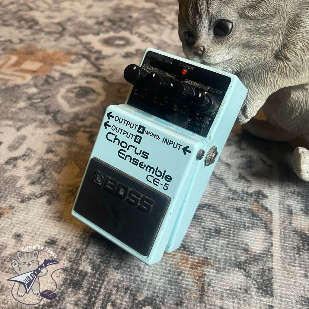 BOSS CE-5 CHORUS ENSEMBLE PEDAL EFEK GITAR BASS BEKAS SECOND