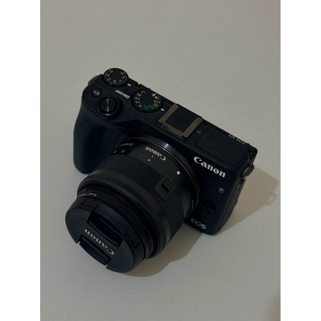 Mirrorless Canon EOS M3