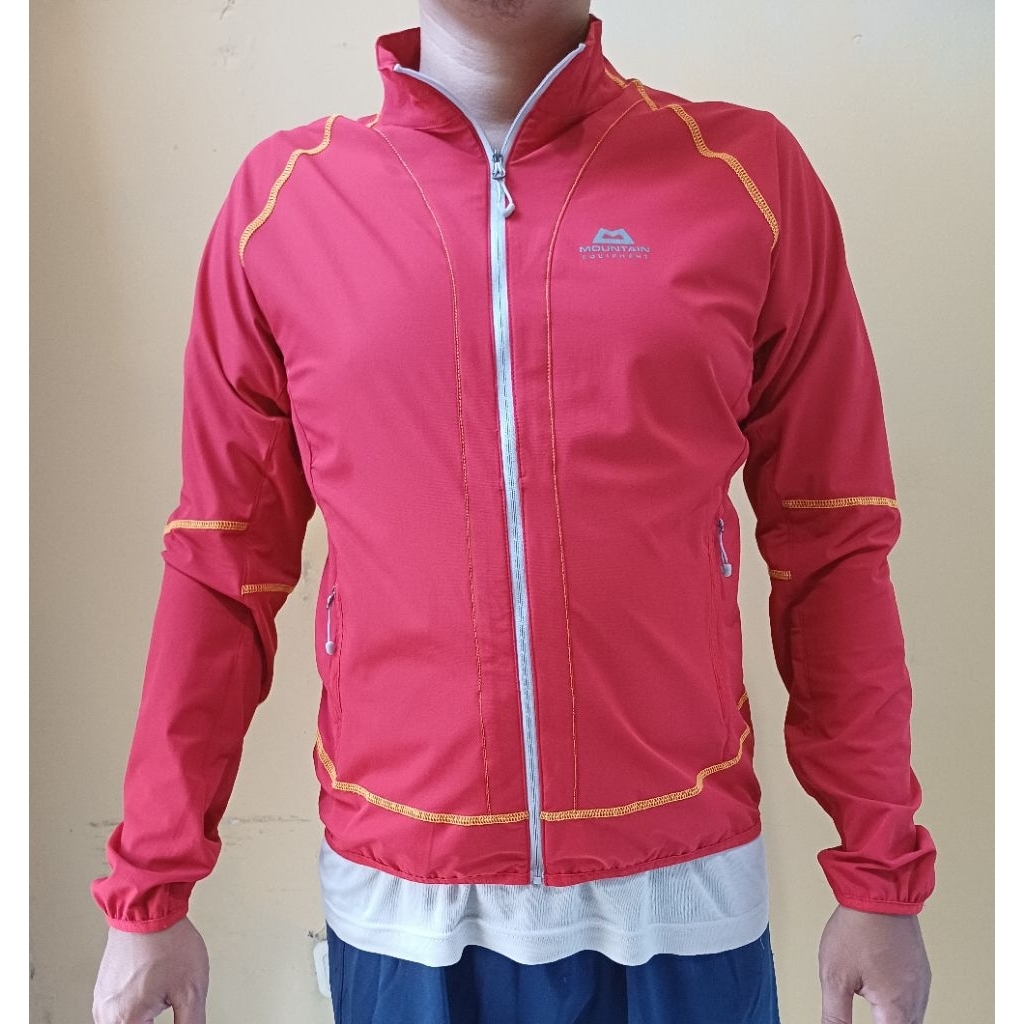 Jaket Tracking Running