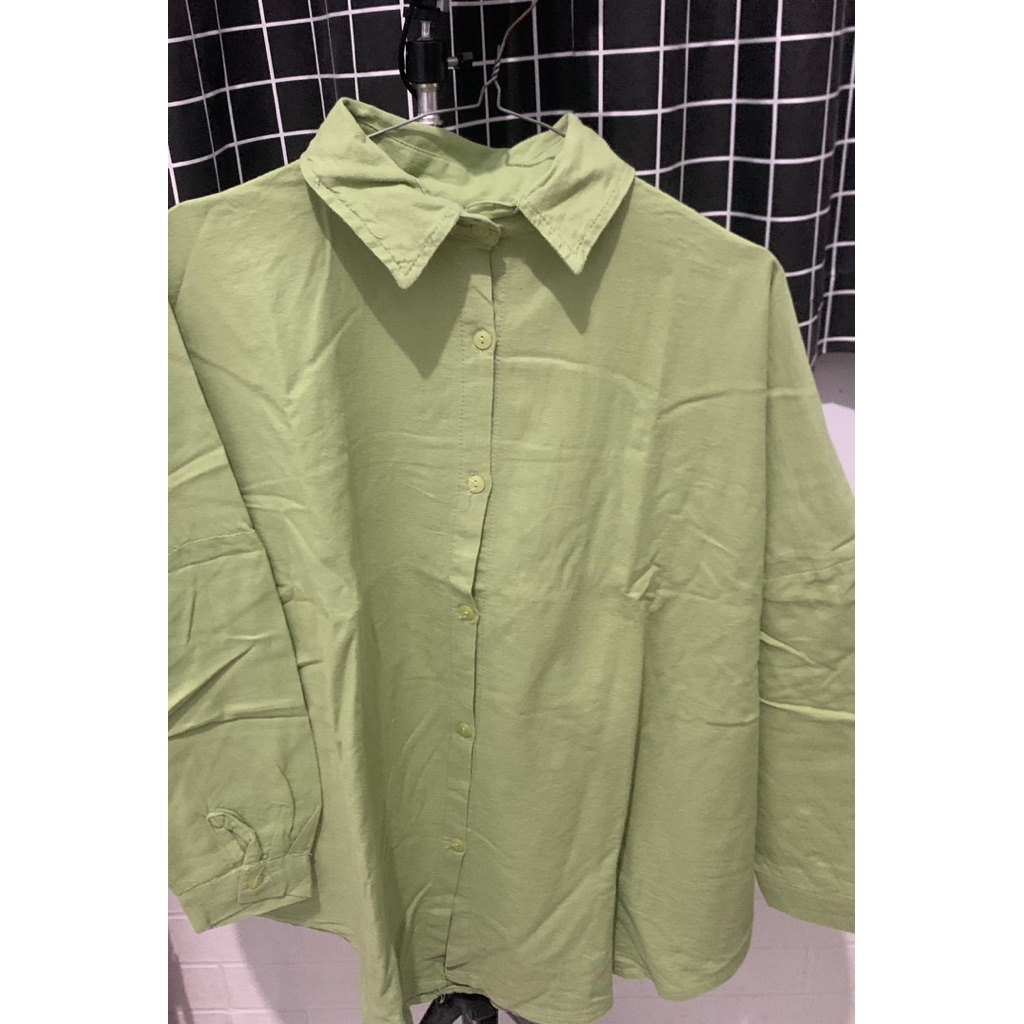 pl kemeja linen ruffle belakang