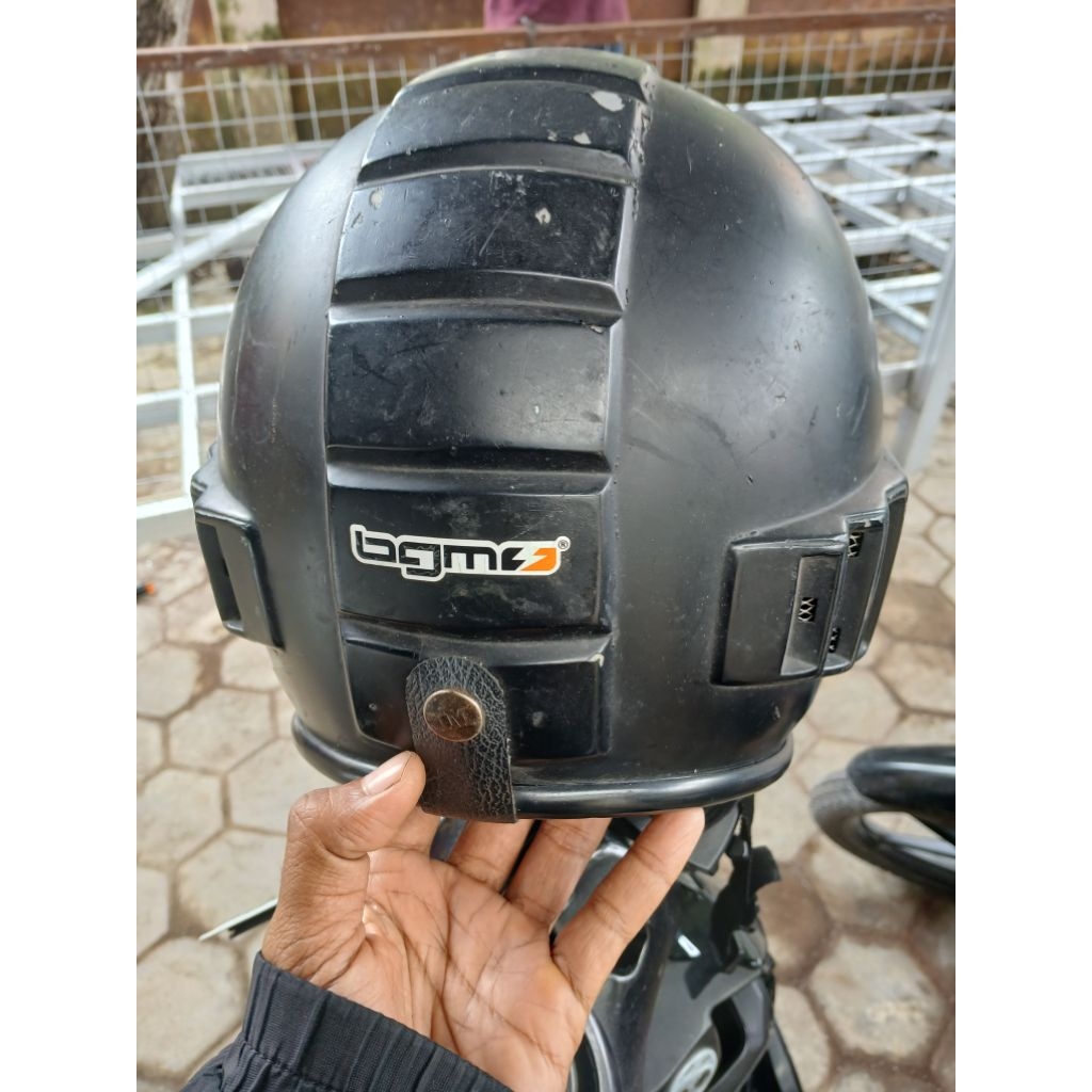 helm robot original bahan gading kondisi siap pake daleman nyaman
