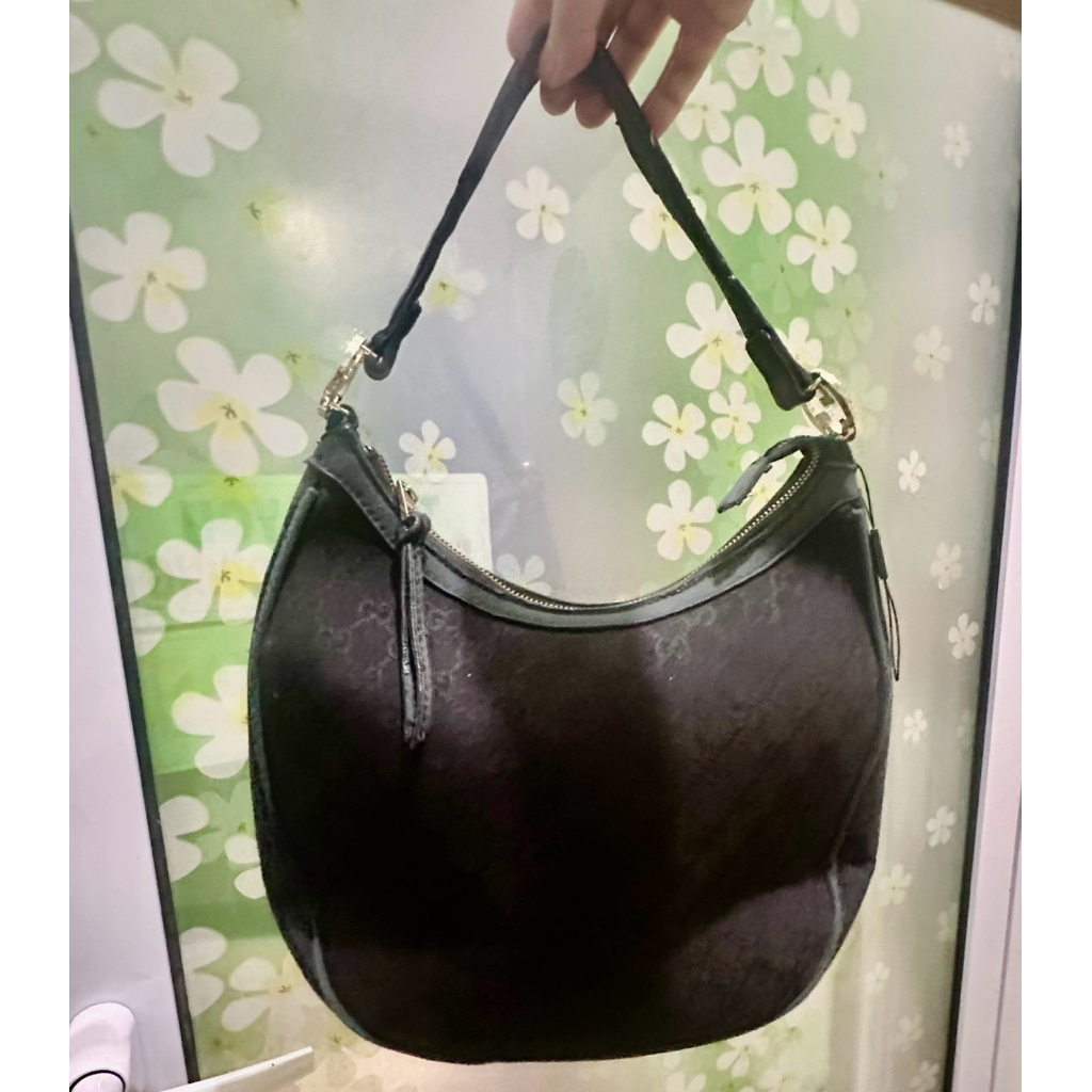 Gucci - Preloved tas black Gucci canvas hobo shoulder bag