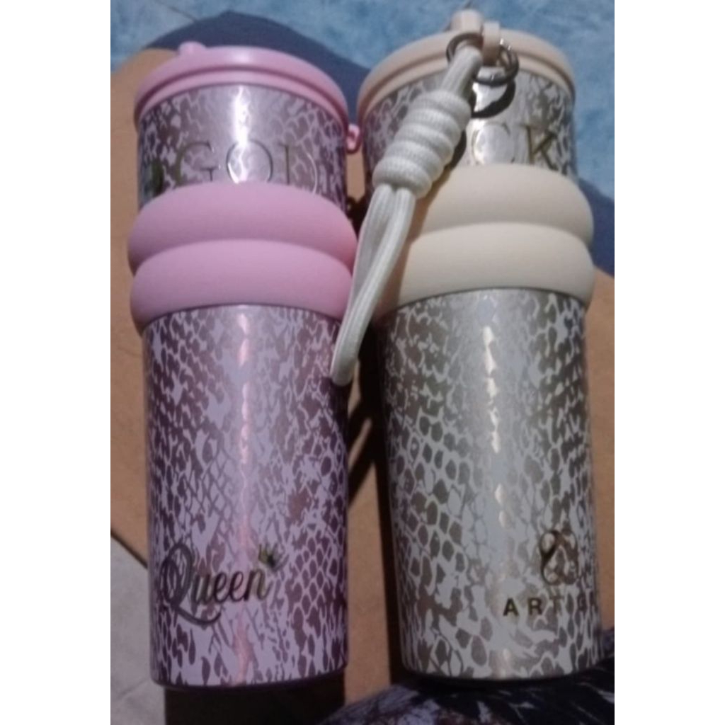 Tumbler Stainless Steel 400ml Buttonscarves x Disney 100 - Silver, Desain Mickey B Monogram, Peganga