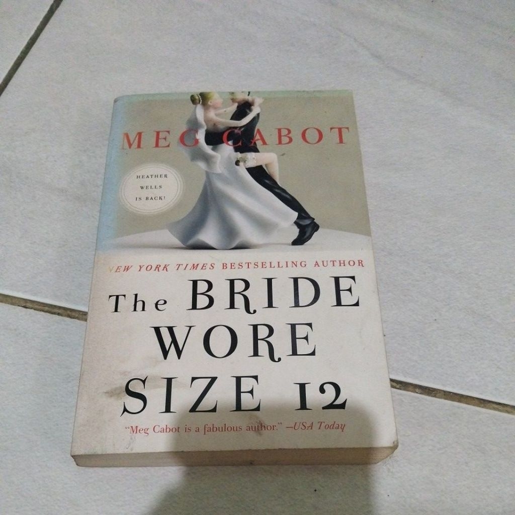 meg cabot the bride wore size 12
