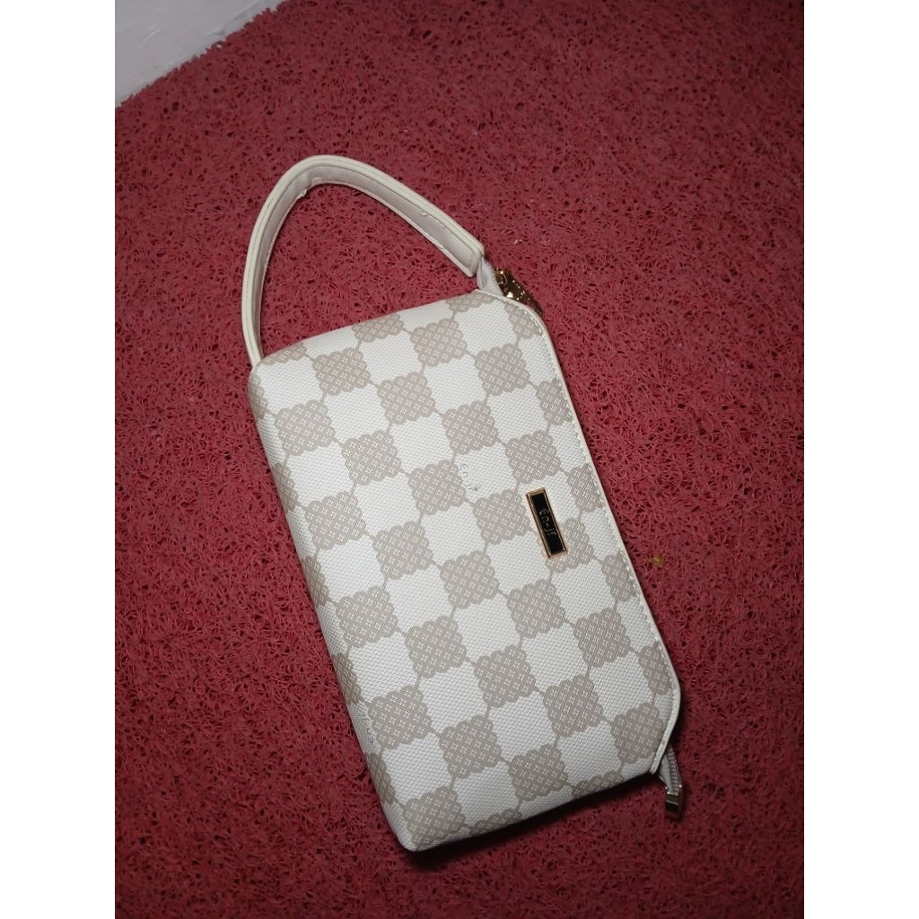 PL PRELOVED DOMPET POUCH ENJI (NEW)