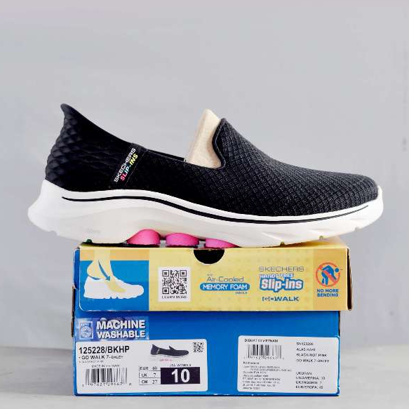 SKECHERS Go Walk 7 Daley - Size 40 / 27 cm - Retail 1.5 JT - Women's Slip On - Sepatu Wanita