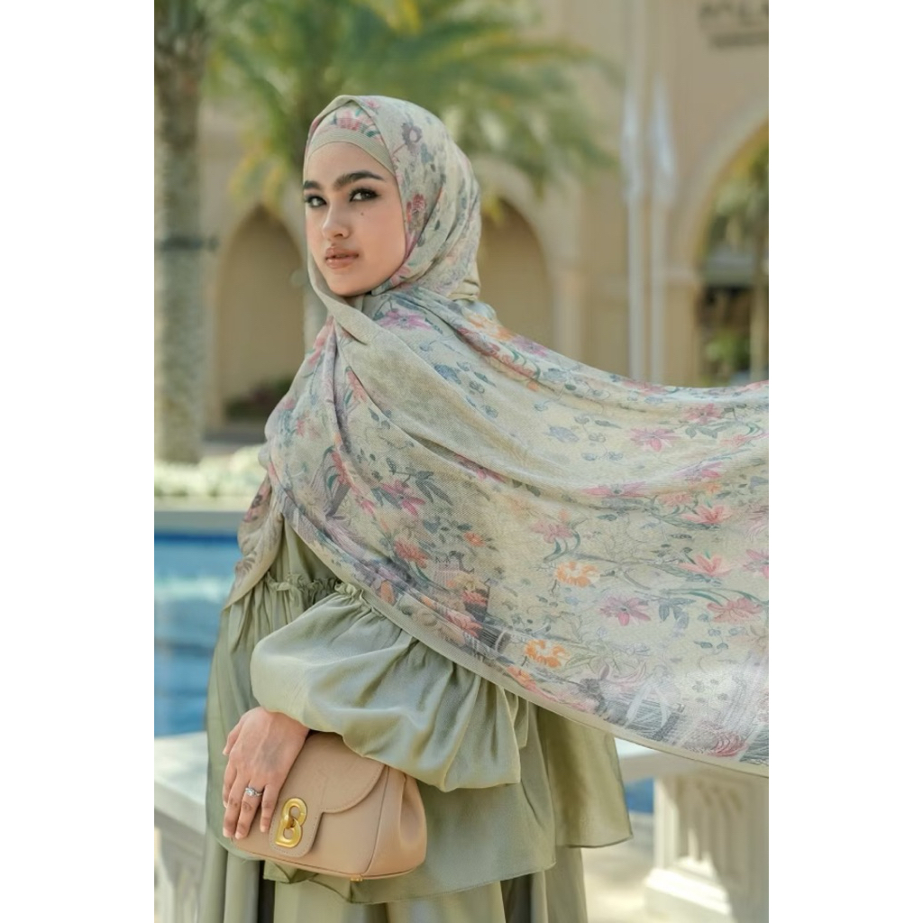 Dubai pleated shawl - ivory button scarves