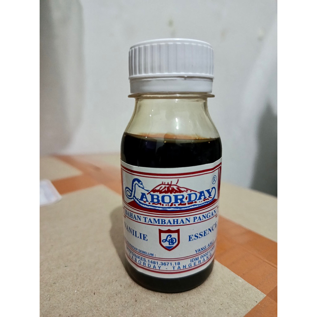 Laborday Vanelli Vanilli Vanilie Essence Pisang Ambon 1 botol kecil
