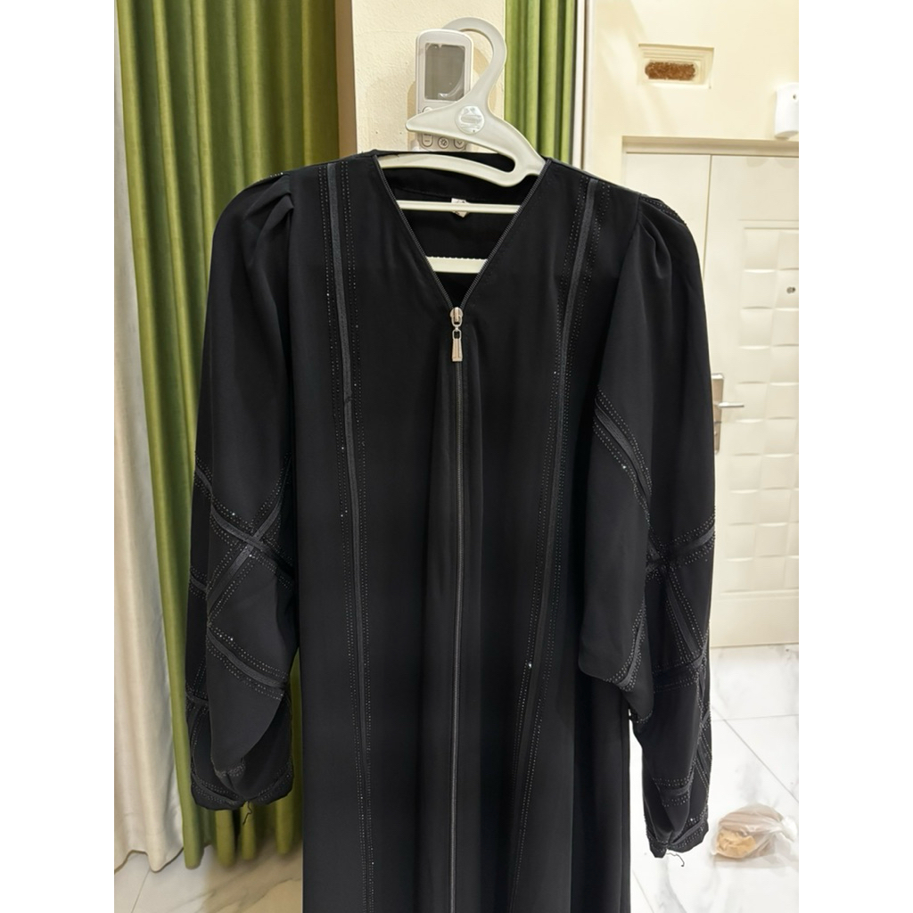 abaya ameera