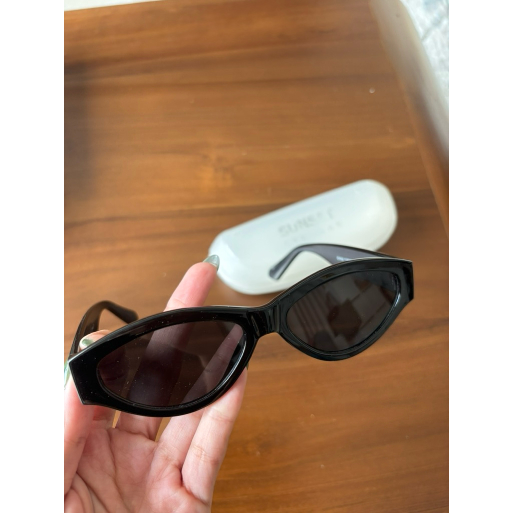 preloved Sunglasses